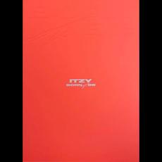 BORN TO BE mp3 Album by ITZY